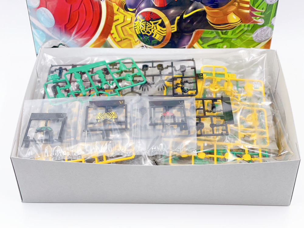 Figure-rise Standard 仮面ライダーオーズのタトバコンボの箱(パッケージ)の画像01